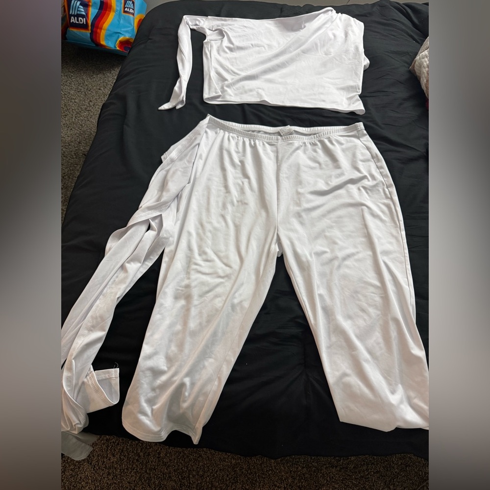 White Long Sleeve Top and Pants Set